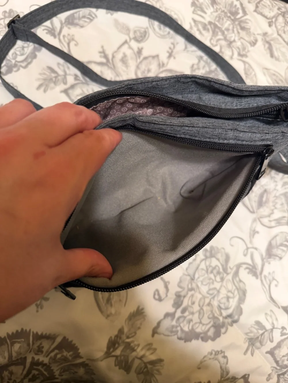 Lug Mambo Gray Crossbody Shoulder RFID Bag w/ Key Holster and Storage EUC